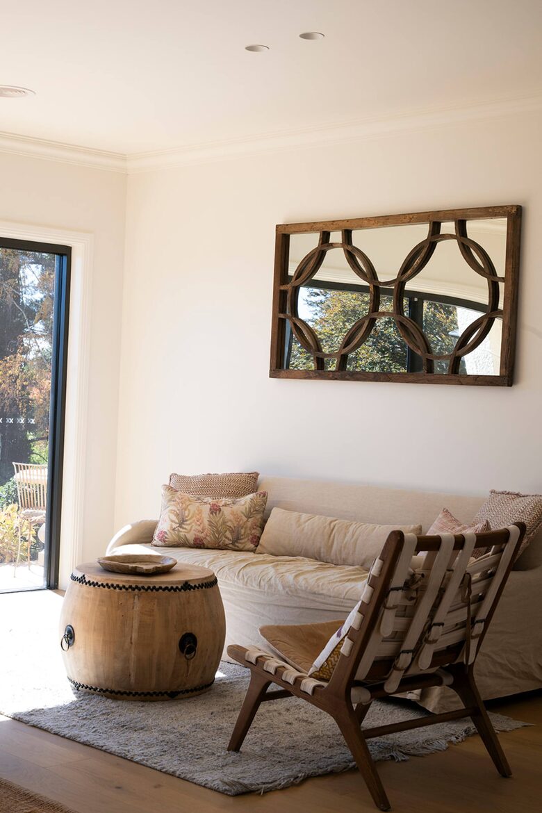 A Country House Above the Vines - Canobolas, Australia