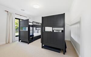 A Country House Above the Vines - Canobolas, Australia