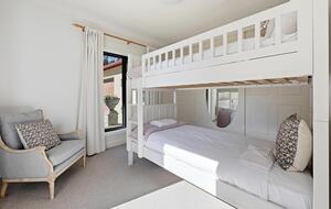 A Country House Above the Vines - Canobolas, Australia