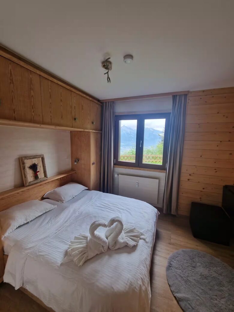 Mountain Apartment with Panoramic Swiss Views - Veysonnaz, Switzerland