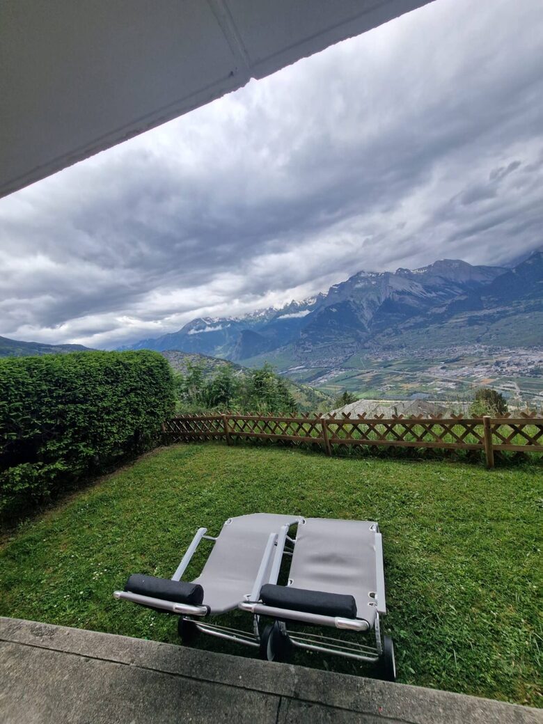 Mountain Apartment with Panoramic Swiss Views - Veysonnaz, Switzerland