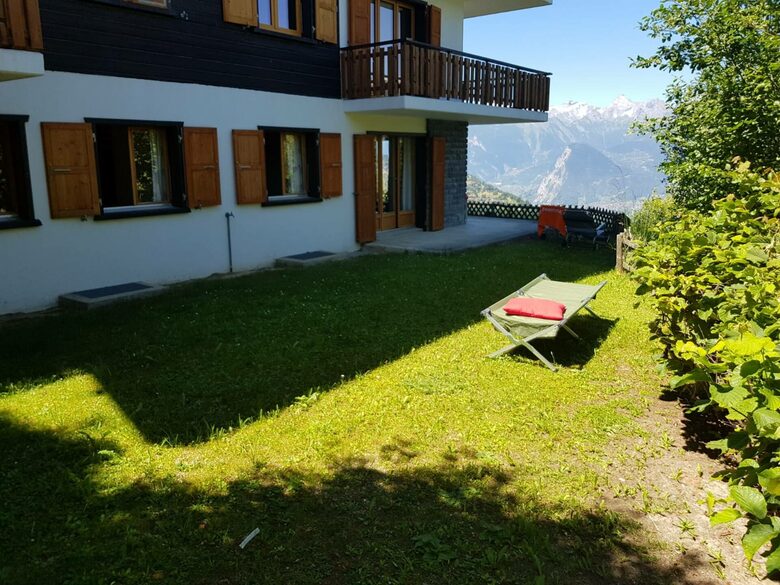 Mountain Apartment with Panoramic Swiss Views - Veysonnaz, Switzerland