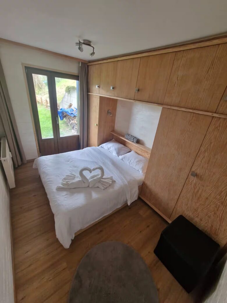 Mountain Apartment with Panoramic Swiss Views - Veysonnaz, Switzerland
