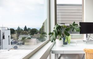 Modern West Seattle Townhome with Rooftop Views - Seattle, Washington
