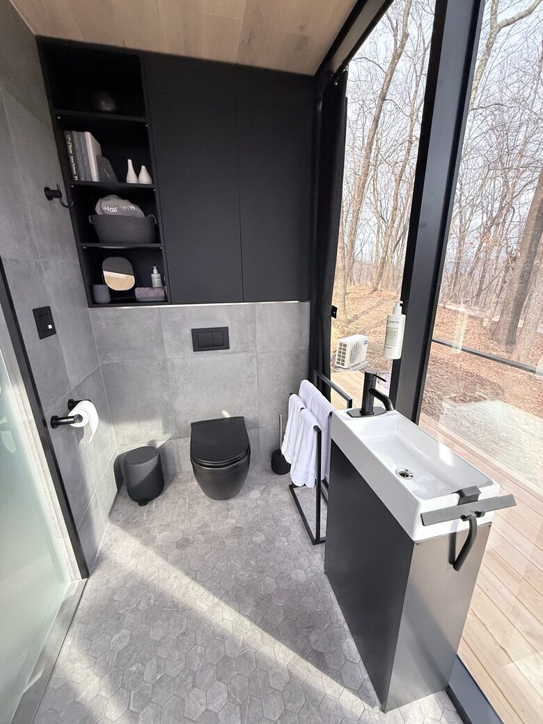 Luxury Lake View Sauna Retreat on the Boston Scenic Loop - Mountainburg, Arkansas