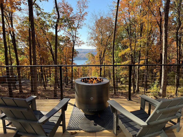 Luxury Lake View Sauna Retreat on the Boston Scenic Loop - Mountainburg, Arkansas