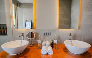 Villa Knight | Selong Selo Lombok - Selong Belanak, Indonesia