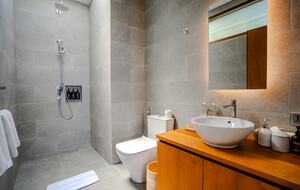 Villa Knight | Selong Selo Lombok - Selong Belanak, Indonesia