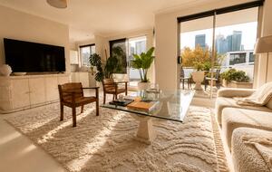 Sophisticated Sydney Escape with Panoramic Skyline Views - Sydney, Australia