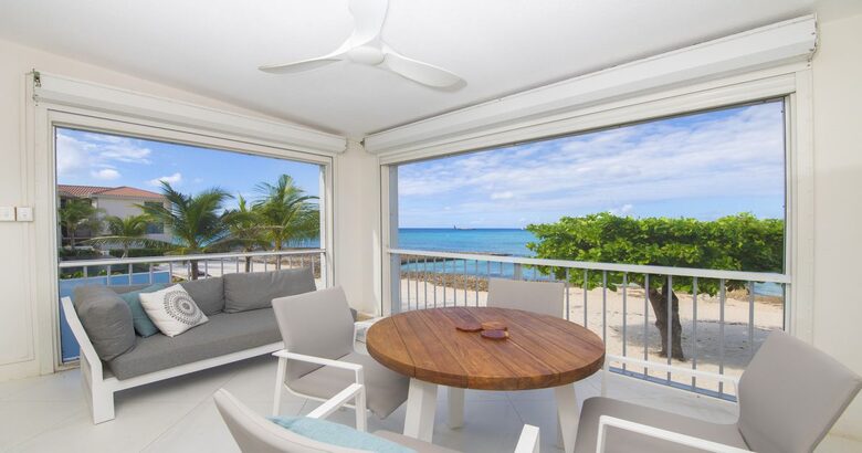 Grand Cayman Beachfront Stay with Ocean Views located on Seven Mile Beach - George Town, Cayman Islands