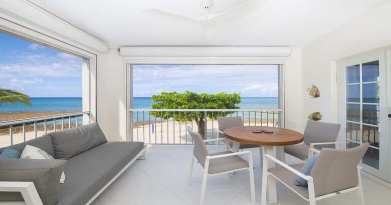 Grand Cayman Beachfront Stay with Ocean Views located on Seven Mile Beach - George Town, Cayman Islands