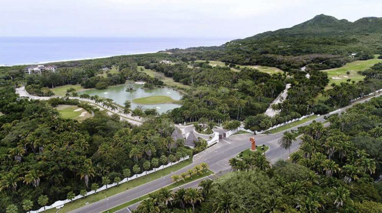 Luxury Jungle Retreat in Litibú Golf Community - Bahía de Banderas, Mexico