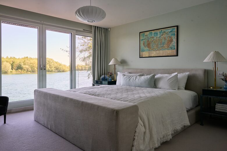 Bedroom 2 with Lake View