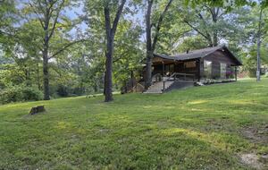 Contemporary Creekside Escape in Northwest Arkansas - Bentonville, Arkansas