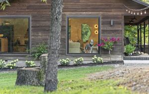 Contemporary Creekside Escape in Northwest Arkansas - Bentonville, Arkansas