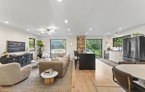Contemporary Creekside Escape in Northwest Arkansas - Bentonville, Arkansas