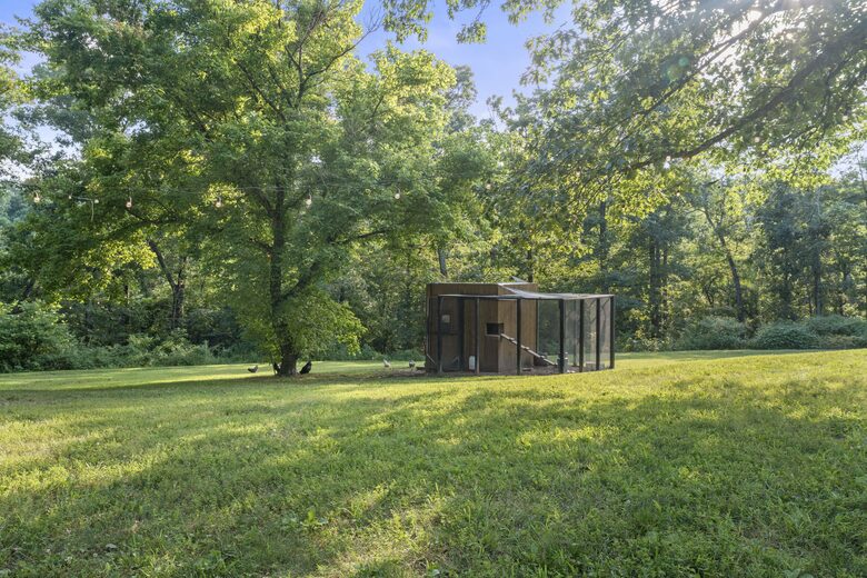 Contemporary Creekside Escape in Northwest Arkansas - Bentonville, Arkansas