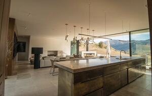 A Luxury Retreat for Every Season - Queenstown, New Zealand