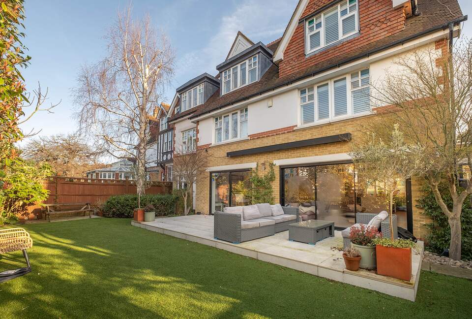 Wimbledon’s Finest Townhome - Wimbledon, London, United Kingdom