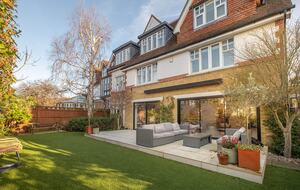 Wimbledon’s Finest Townhome - Wimbledon, London, United Kingdom