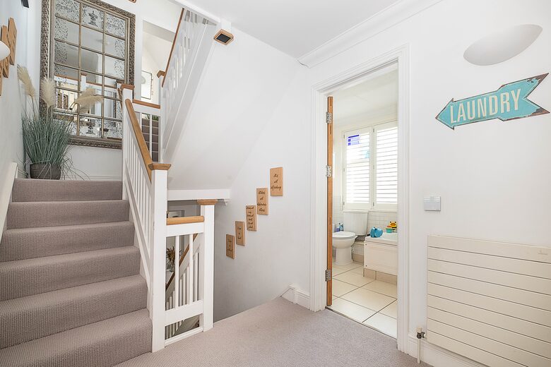 Wimbledon’s Finest Townhome - Wimbledon, London, United Kingdom