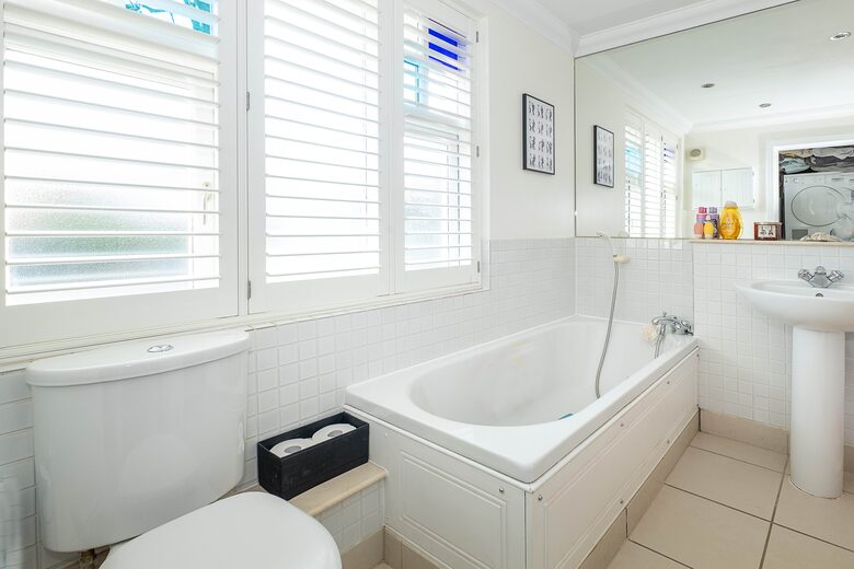 Wimbledon’s Finest Townhome - Wimbledon, London, United Kingdom