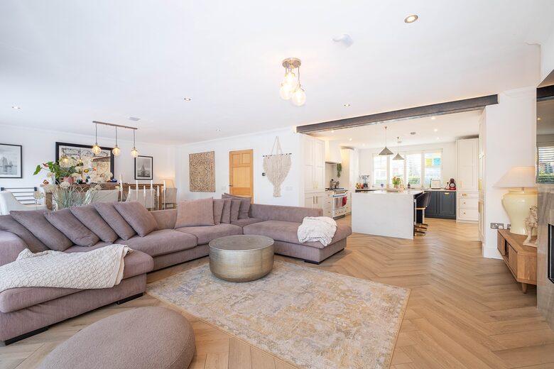 Wimbledon’s Finest Townhome - Wimbledon, London, United Kingdom
