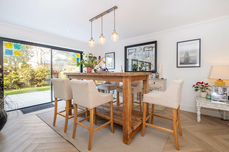 Wimbledon’s Finest Townhome - Wimbledon, London, United Kingdom
