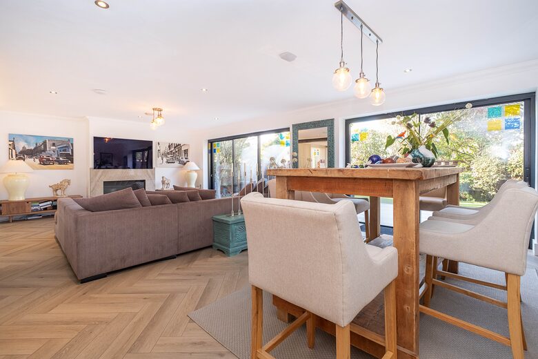 Wimbledon’s Finest Townhome - Wimbledon, London, United Kingdom