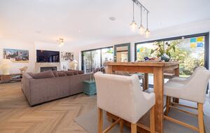 Wimbledon’s Finest Townhome - Wimbledon, London, United Kingdom