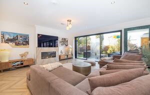 Wimbledon’s Finest Townhome - Wimbledon, London, United Kingdom