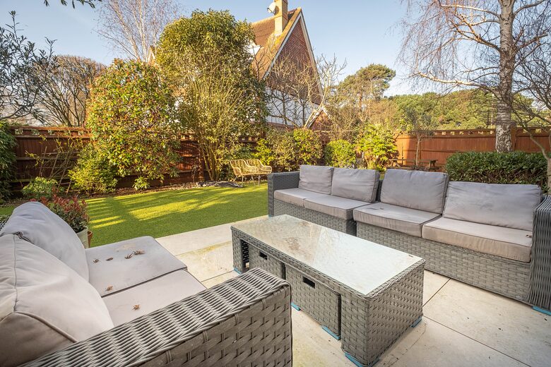 Wimbledon’s Finest Townhome - Wimbledon, London, United Kingdom