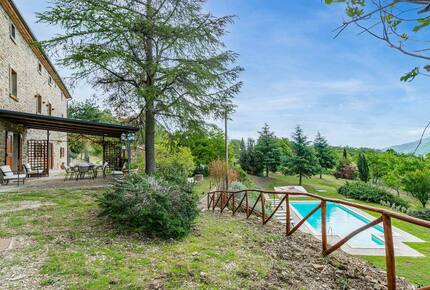 Countryside Serenity in a Refined Tuscan Villa - Cortona, Italy