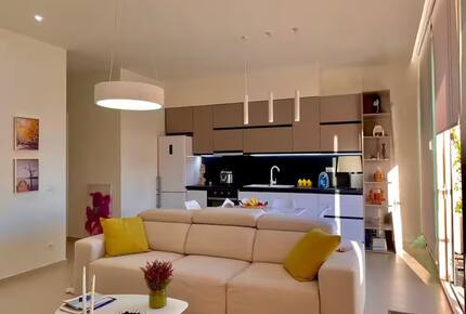 Well Appointed Seaside Living with Resort Wide Access - Palasë, Albania