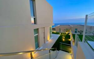 Well Appointed Seaside Living with Resort Wide Access - Palasë, Albania