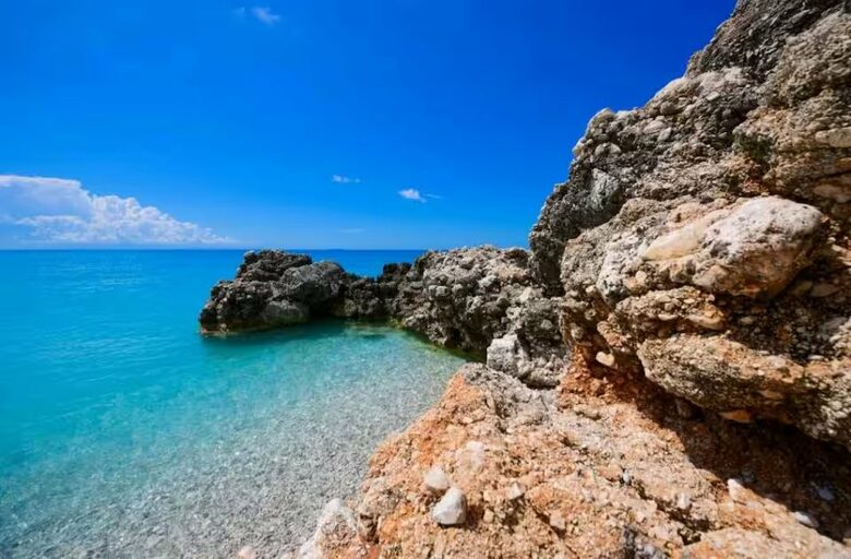 Well Appointed Seaside Living with Resort Wide Access - Palasë, Albania