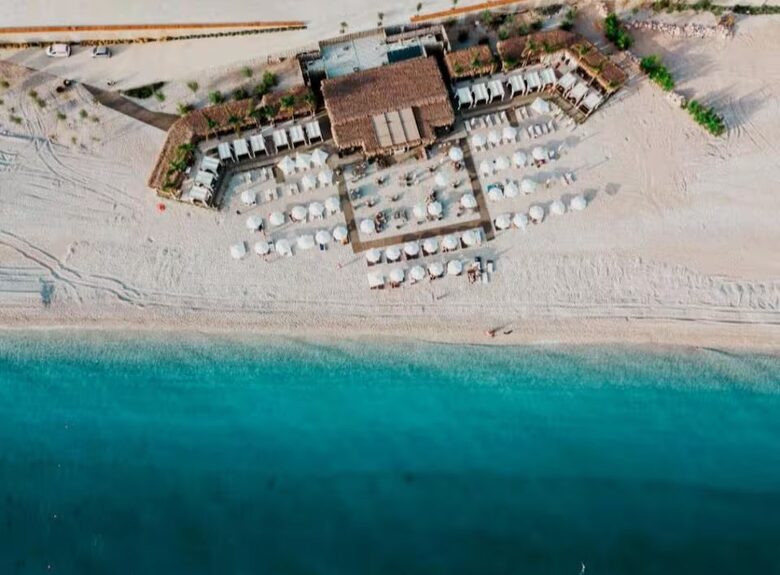 Well Appointed Seaside Living with Resort Wide Access - Palasë, Albania