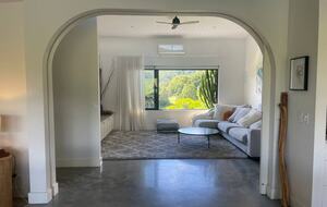 Luxury Off-Grid Hinterland Retreat - Fernvale, Australia
