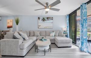 Waterfront Condo with Lanai and Beach Access - Indian Shores, Florida