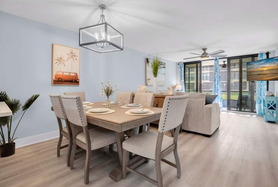 Waterfront Condo with Lanai and Beach Access - Indian Shores, Florida