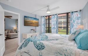 Waterfront Condo with Lanai and Beach Access - Indian Shores, Florida