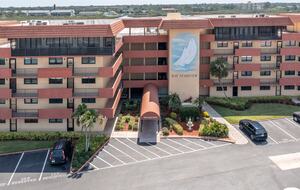 Waterfront Condo with Lanai and Beach Access - Indian Shores, Florida