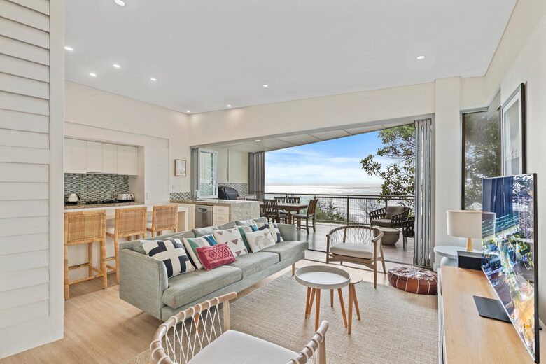 Beachfront Views at Waves 15 - Point Lookout, Australia