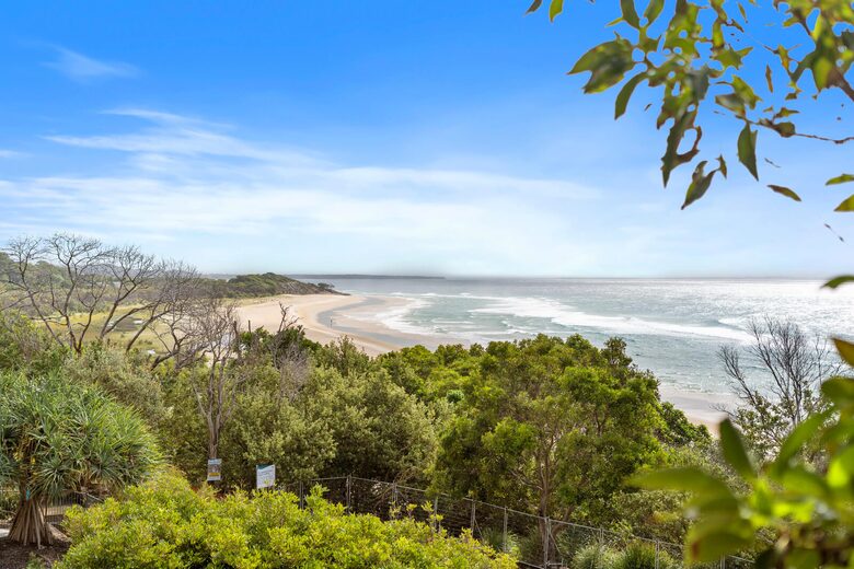 Beachfront Views at Waves 15 - Point Lookout, Australia