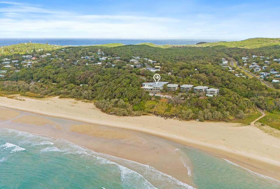 Beachfront Views at Waves 15 - Point Lookout, Australia