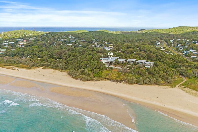 Beachfront Views at Waves 15 - Point Lookout, Australia