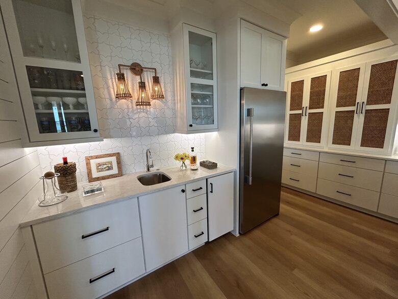 Bar with Sink & Ice Maker, Refrigerator and Coffee Bar Pantry