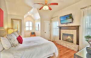 The Wimberley Sunset Villa - Wimberley, Texas