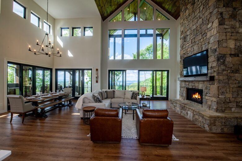 Luxury Mountain Hideaway Near Downtown Blue Ridge - Blue Ridge, Georgia