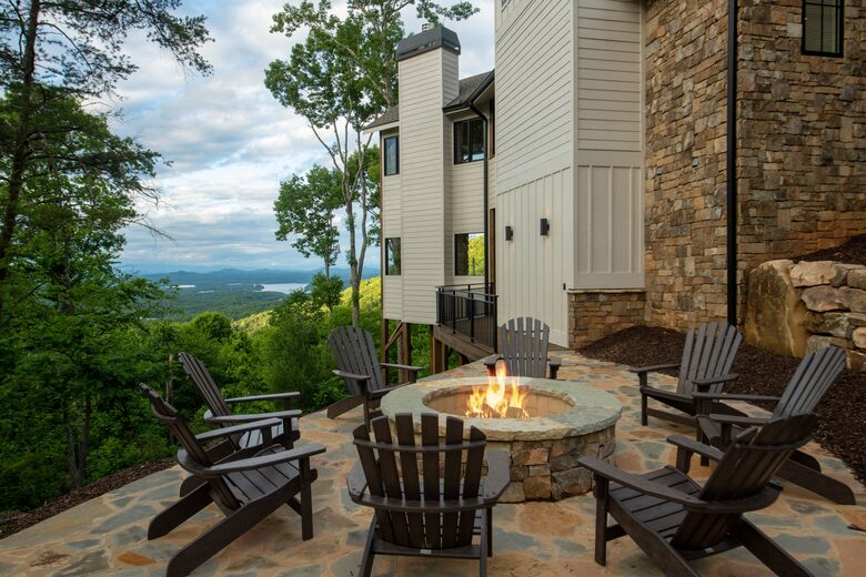 Luxury Mountain Hideaway Near Downtown Blue Ridge - Blue Ridge, Georgia